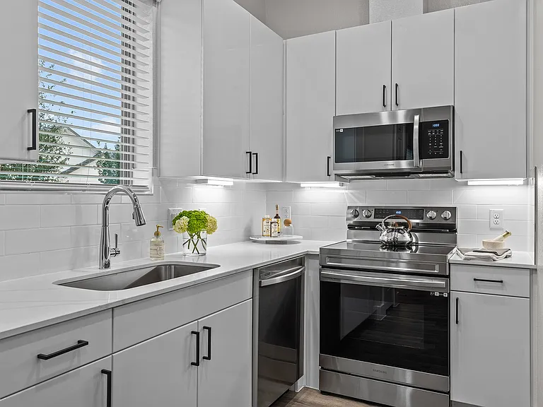 Modern Kitchen Modern Kitchen