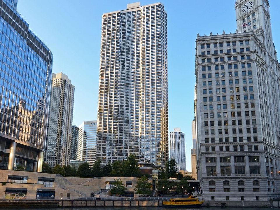 The building located at 405 N. Wabash Ave is adjacent to both the Trump Tower and the Wrigley building.