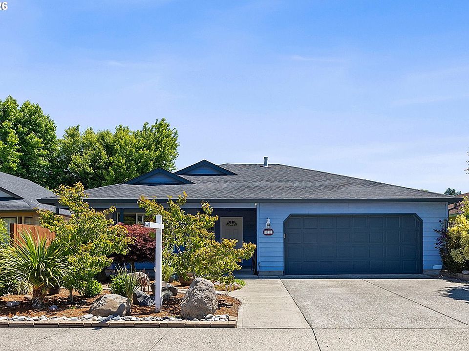 1st image of 8111 NE 166th Ave