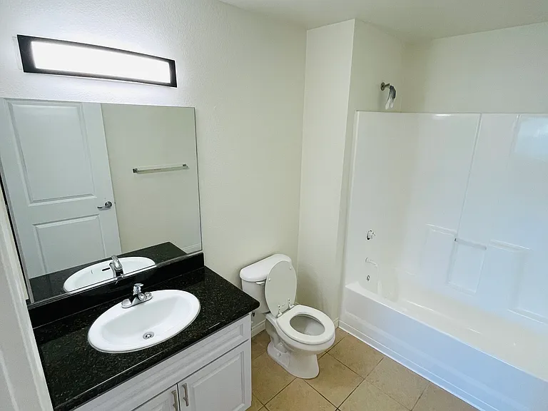 1301 N. Hollywood Way — Photo 5