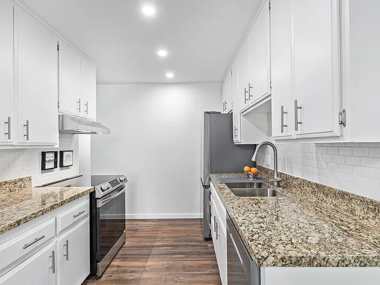 5525 E Thomas Rd #Q8 — Photo 9