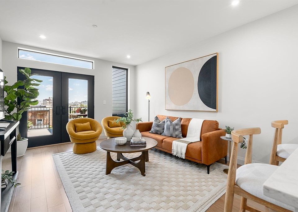 1st image of 100 Lincoln St #301