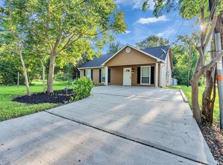 326 S Bell Dr, Texas City, TX 77591