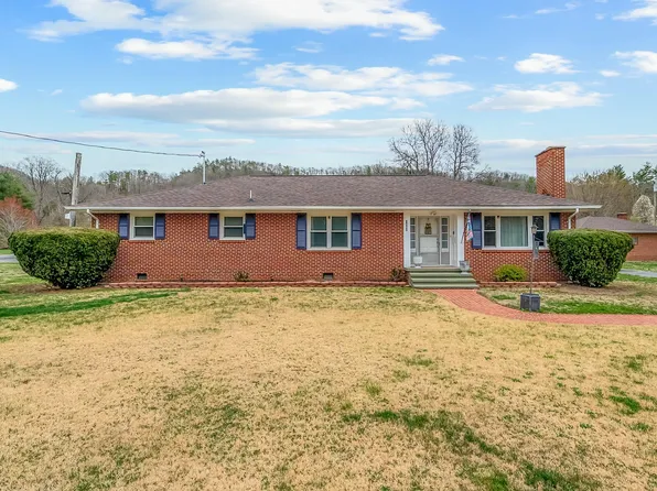 3643 Gazebo Dr, Shawsville, VA 24162