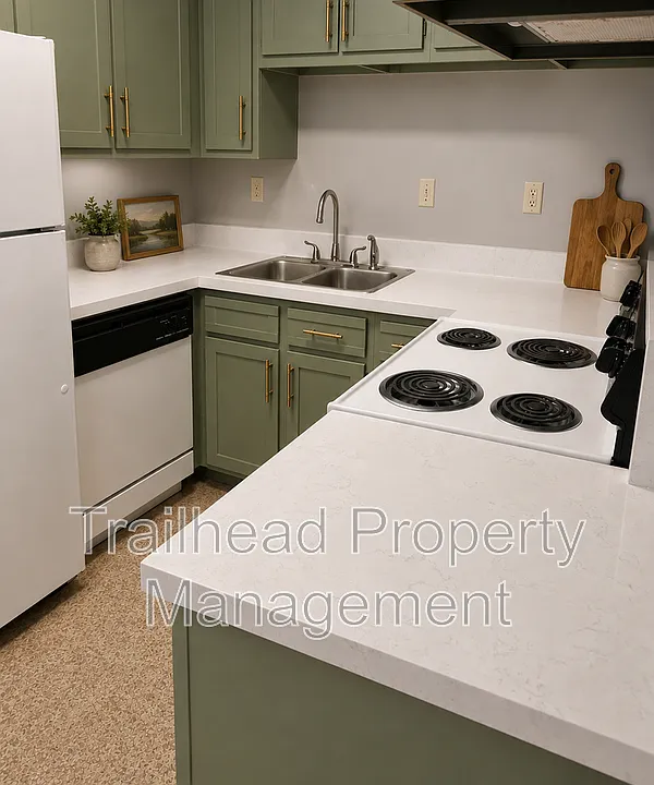 324 W College St #305