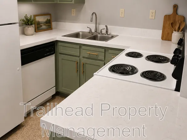 324 W College St APT 305, Independence, MO 64050