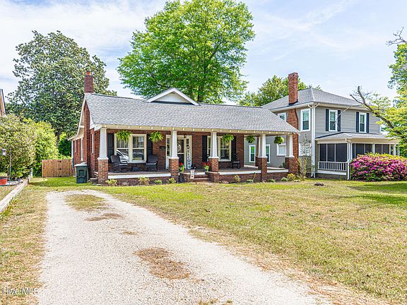 3rd image of 304 Minturn Avenue