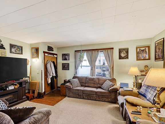 2nd image of 114 S Academy St