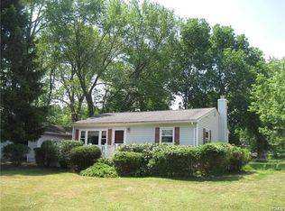 3 Oakland Ave, Central Valley, NY 10917