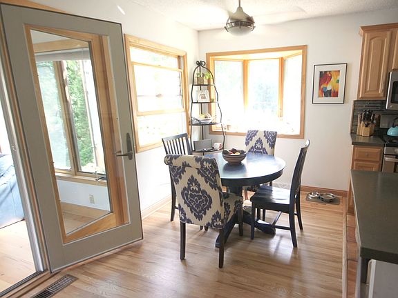 2nd image of 9 Vincent Ave S