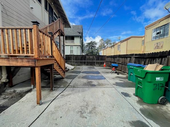 217 E Vine St, Stockton, CA 95202