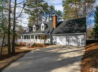 102 Farmingdale Rd, Fuquay Varina, NC 27526