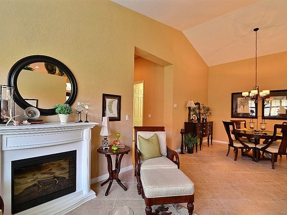 4th image of 3198 Sussex Way