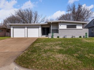 4633 Emerson St, Fort Worth, TX 76119
