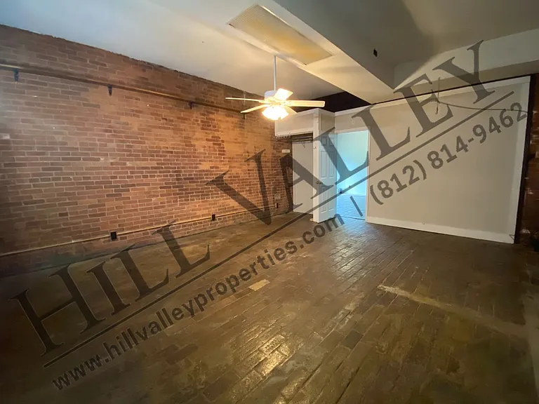 522 S 6th St — Photo 8