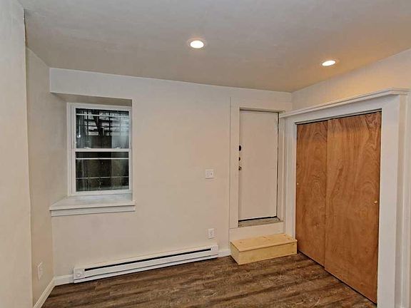 5th image of 196 N Pearl St #1