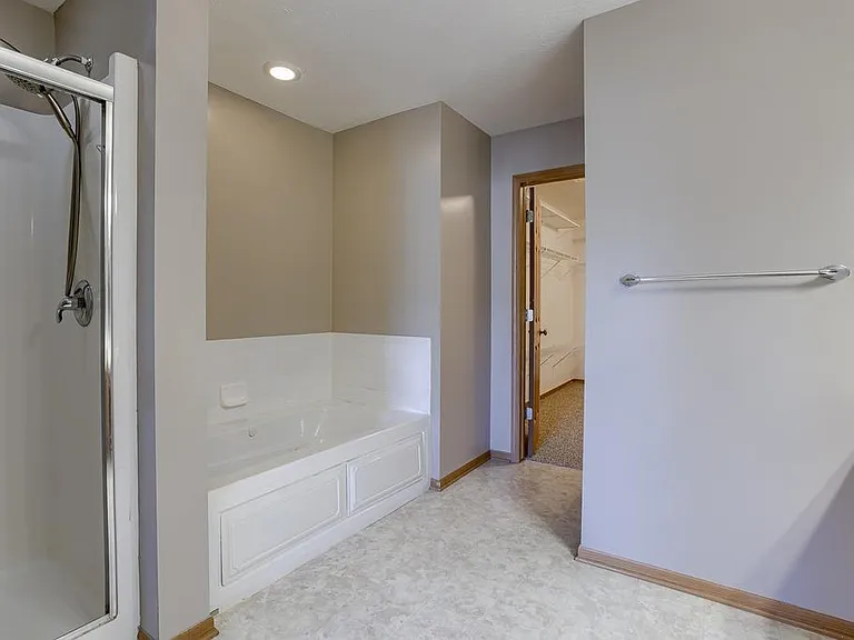 3822 S 191st St — Photo 14