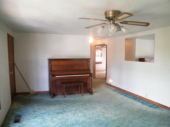 5th image of 13694 Buckeye St