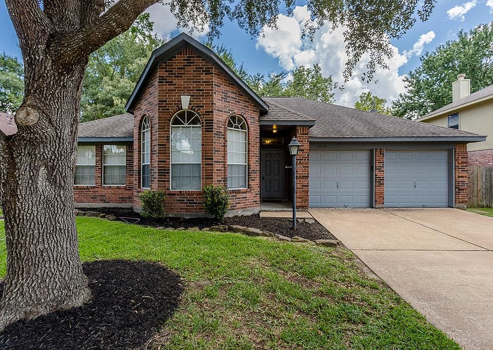1st image of 3914 Village Well Dr