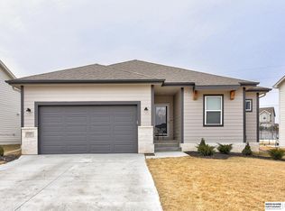 21521 I St, Elkhorn, NE 68022