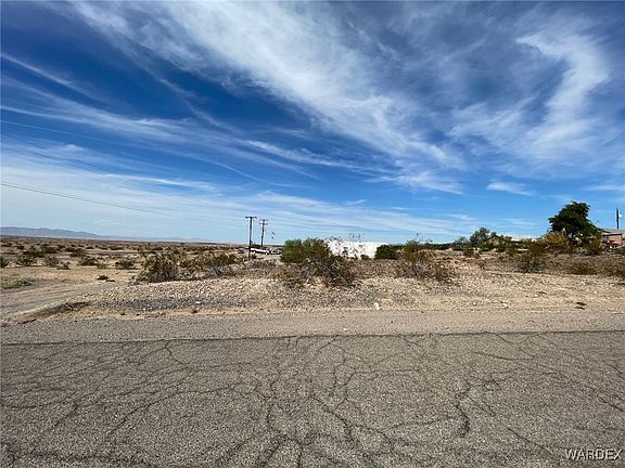 2nd image of 5083 E Miami Drive