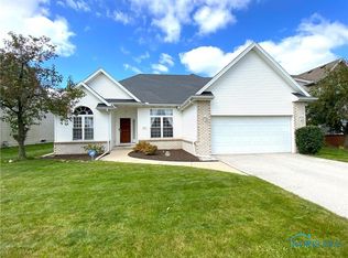 648 Sandstone Dr, Perrysburg, OH 43551
