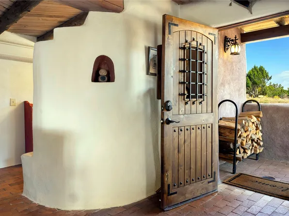 27 San Marcos Rd W, Santa Fe, NM 87508