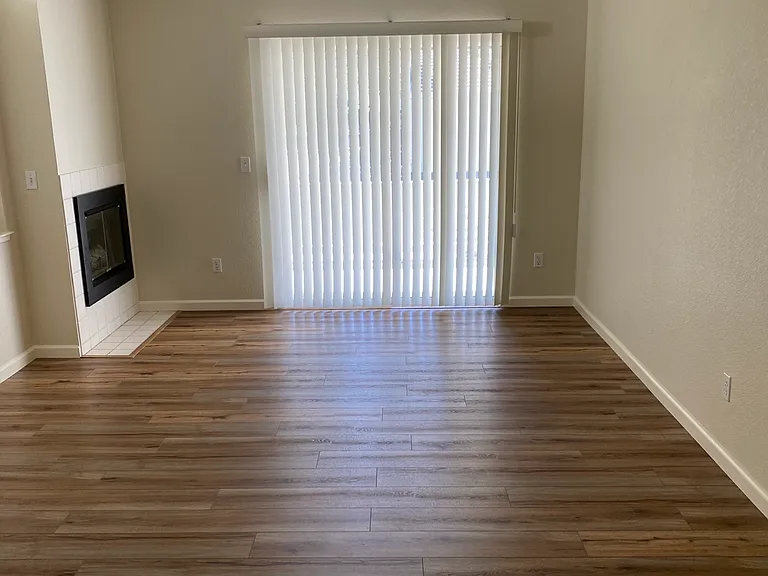 268 Napoli Ct — Photo 13