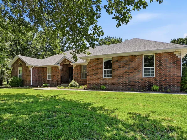 4119 S 118th Road, Bolivar, MO 65613