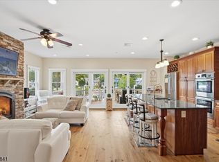 55 N Shore Rd, Denville, NJ 07834