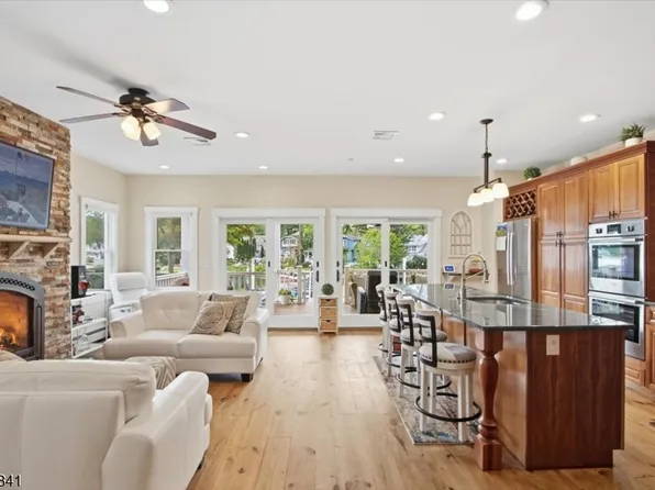 55 N Shore Rd, Denville Twp., NJ 07834