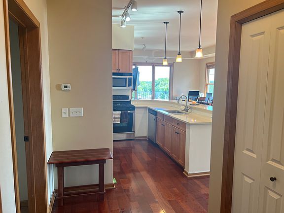 Front Entry way of unit 417