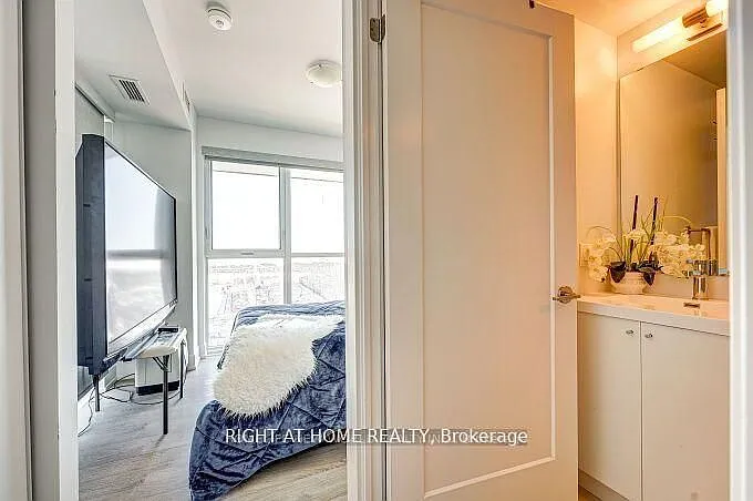2550 Simcoe St E #1207 — Photo 12