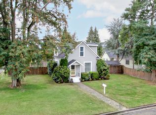 403 14th St SW, Puyallup, WA 98371