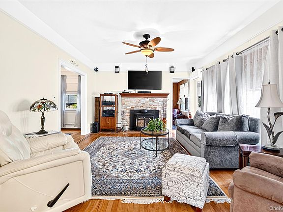 3rd image of 72 Hartsdale Road