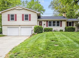 12004 W 92nd St, Lenexa, KS 66215