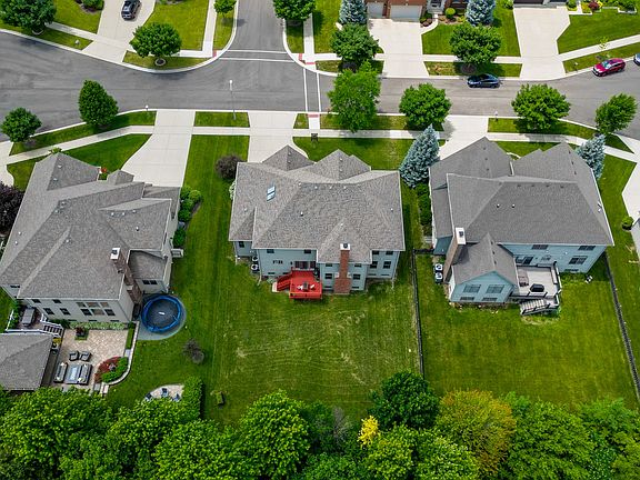 4th image of 487 Samantha Ct