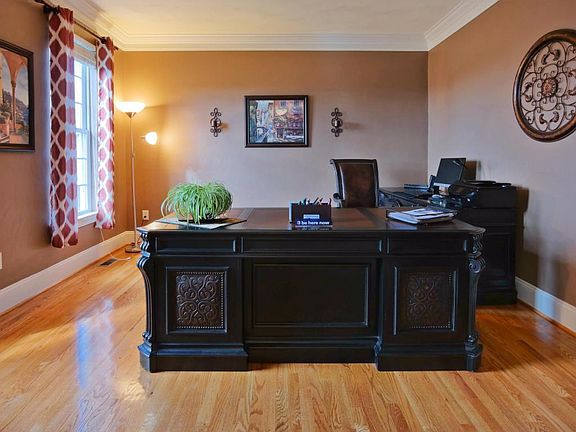 4th image of 385 Wentworth Ln
