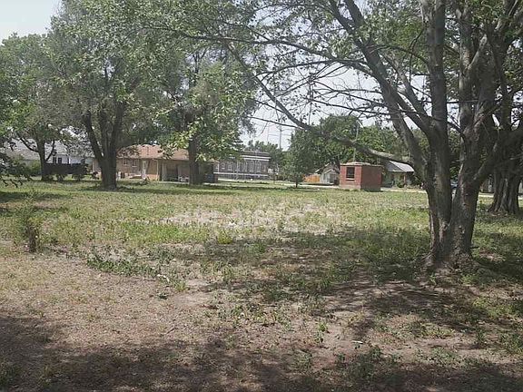 3rd image of 107 E South Depot St