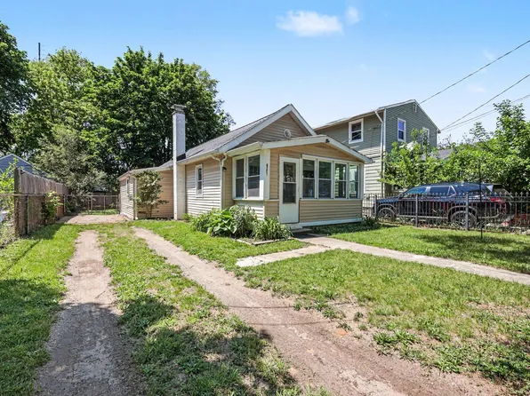 2841 Longstreet Ave SW, Wyoming, MI 49509