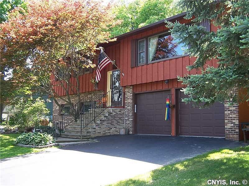 1st image of 113 Helmi Dr