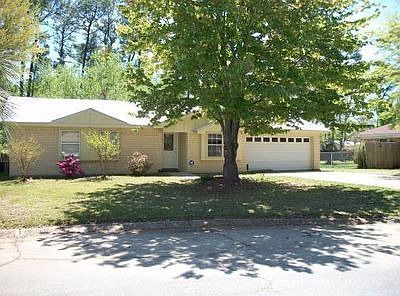 1st image of 2710 Catherine Dr