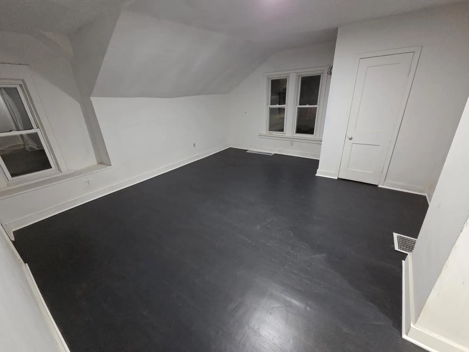 2 bed, 950 sqft, $1,250 — Photo 4