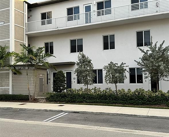 1st image of 10300 NW 66th St #1-107