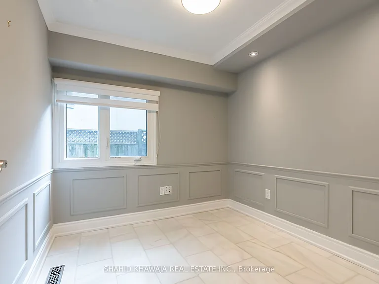 1590 Yew St — Photo 17