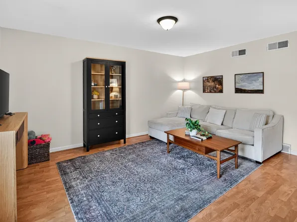 6 Westover Ct, Madison, WI 53719