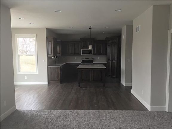 4th image of 1229 N 133rd Ter