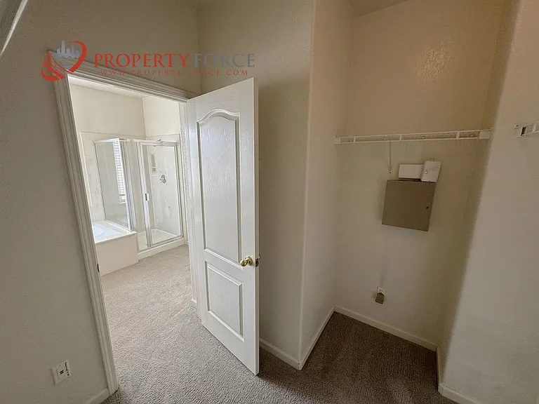 31 Cymbidium Cir — Photo 18