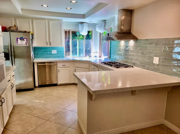 2895 Brentwood Ct, Carlsbad, CA 92008