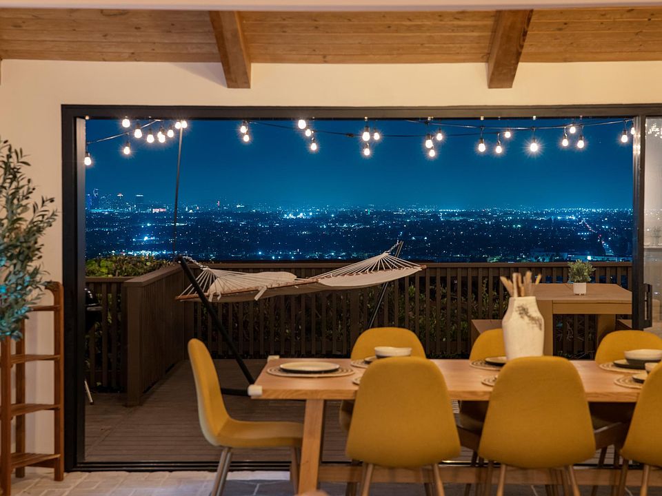 1st image of 4040 Mantova Dr